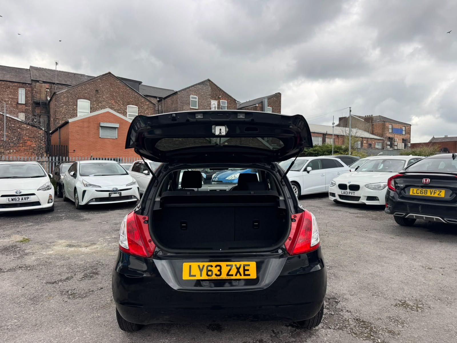 Suzuki Swift XG-DJE