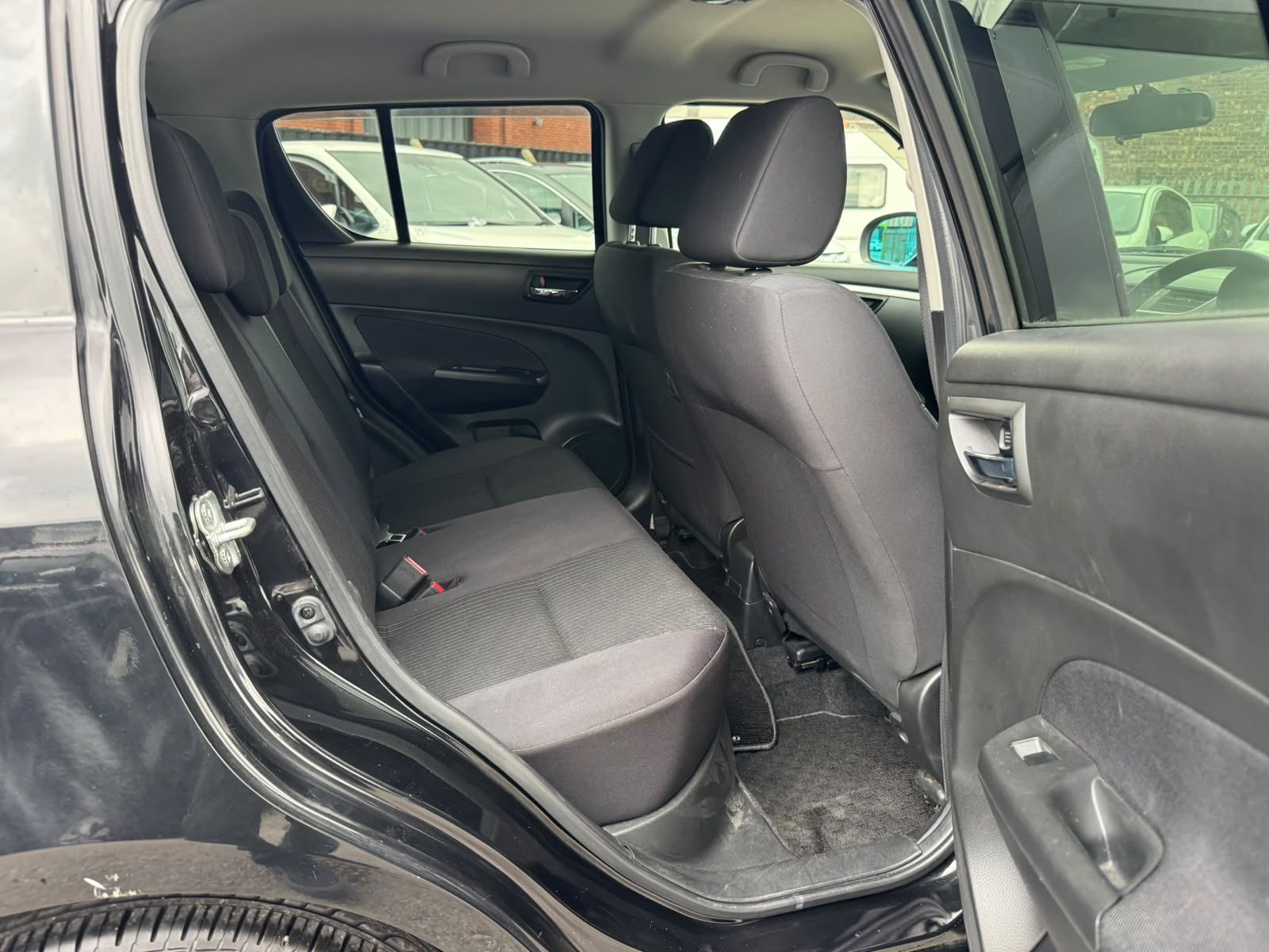 Suzuki Swift XG-DJE