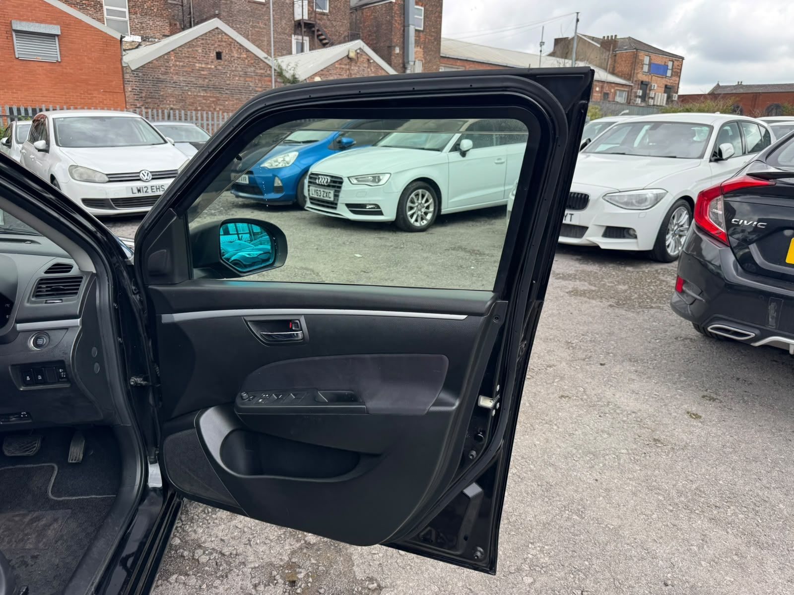 Suzuki Swift XG-DJE